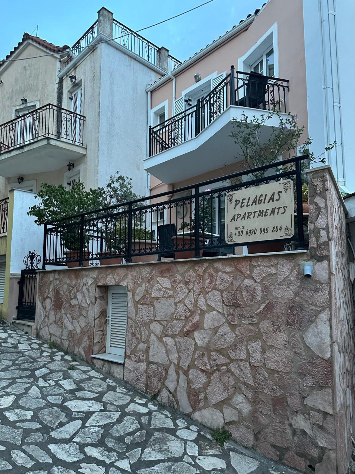 Pelagias Apartments Agia Efimia Exterior photo